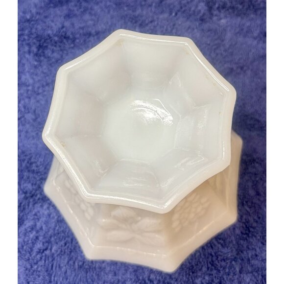 Vintage Milk Glass Pedestal Vase Grape & Leaf Design 6" - Picture 6 of 6